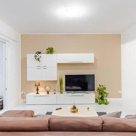 Spacious Mellieha 3Br Apartment With Big Balcony And Prime Location Exterior photo