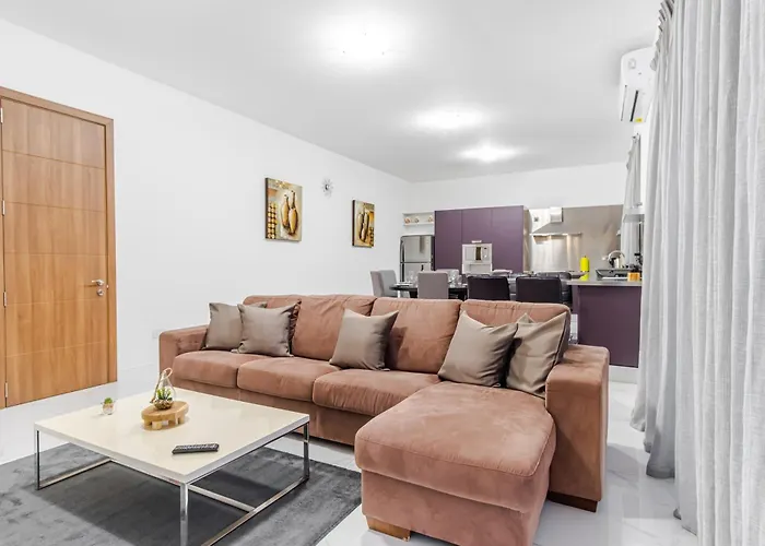 Spacious Mellieha 3Br Apartment With Big Balcony And Prime Location