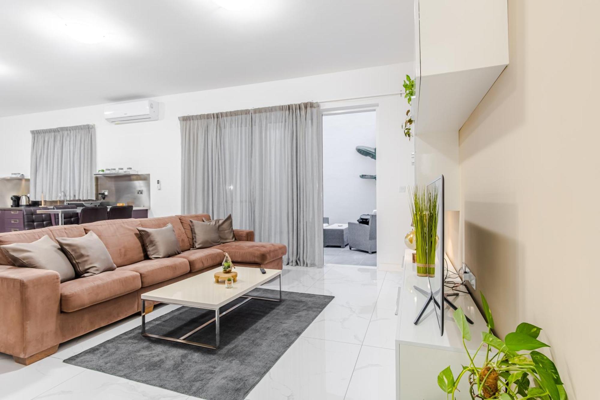 بيت للعطل Spacious 3br With Big Balcony And Prime Location المليحة
